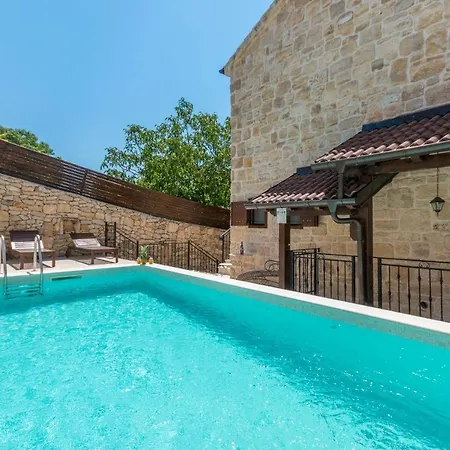 Villa Calandra