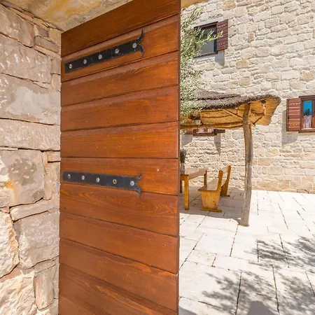 Calandra * פאקוסטאן